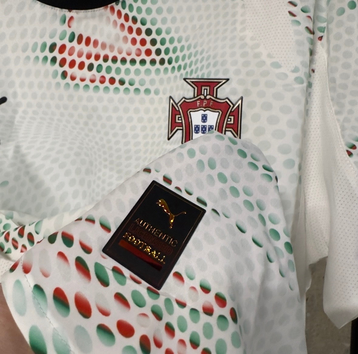 Carlos Forbs – Portugal U21 Match-Worn / Signed Shirt